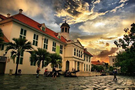 Menelusuri Sejarah Jakarta: 10 Tempat Wisata Tercantik di Pusat Kota